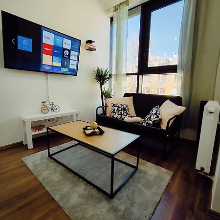 Pretty Apartment Next To Metro Station Vienna Luaran gambar
