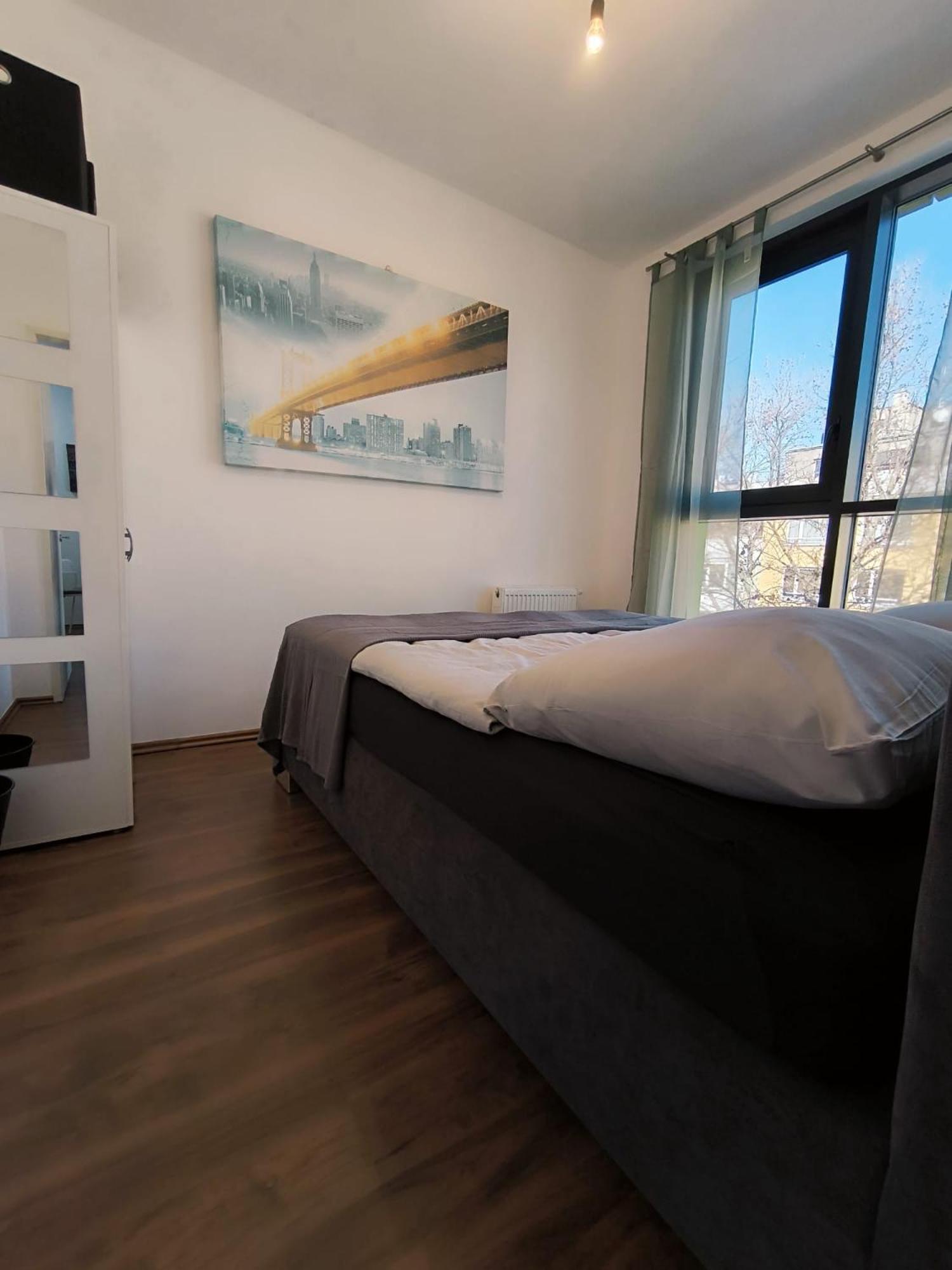 Pretty Apartment Next To Metro Station Vienna Luaran gambar